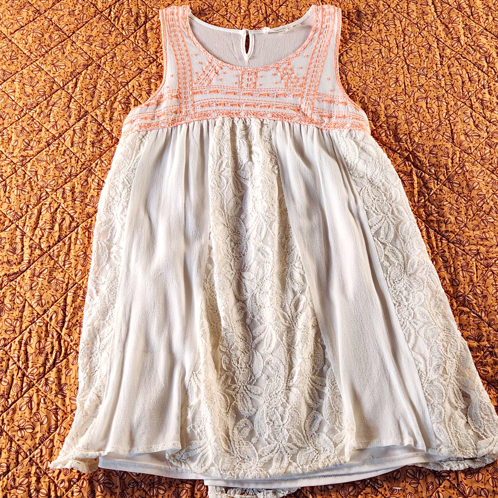 Blu Pepper White/Peach Lace Embroidered Lined Round Neck Tank Top- M Whimsical